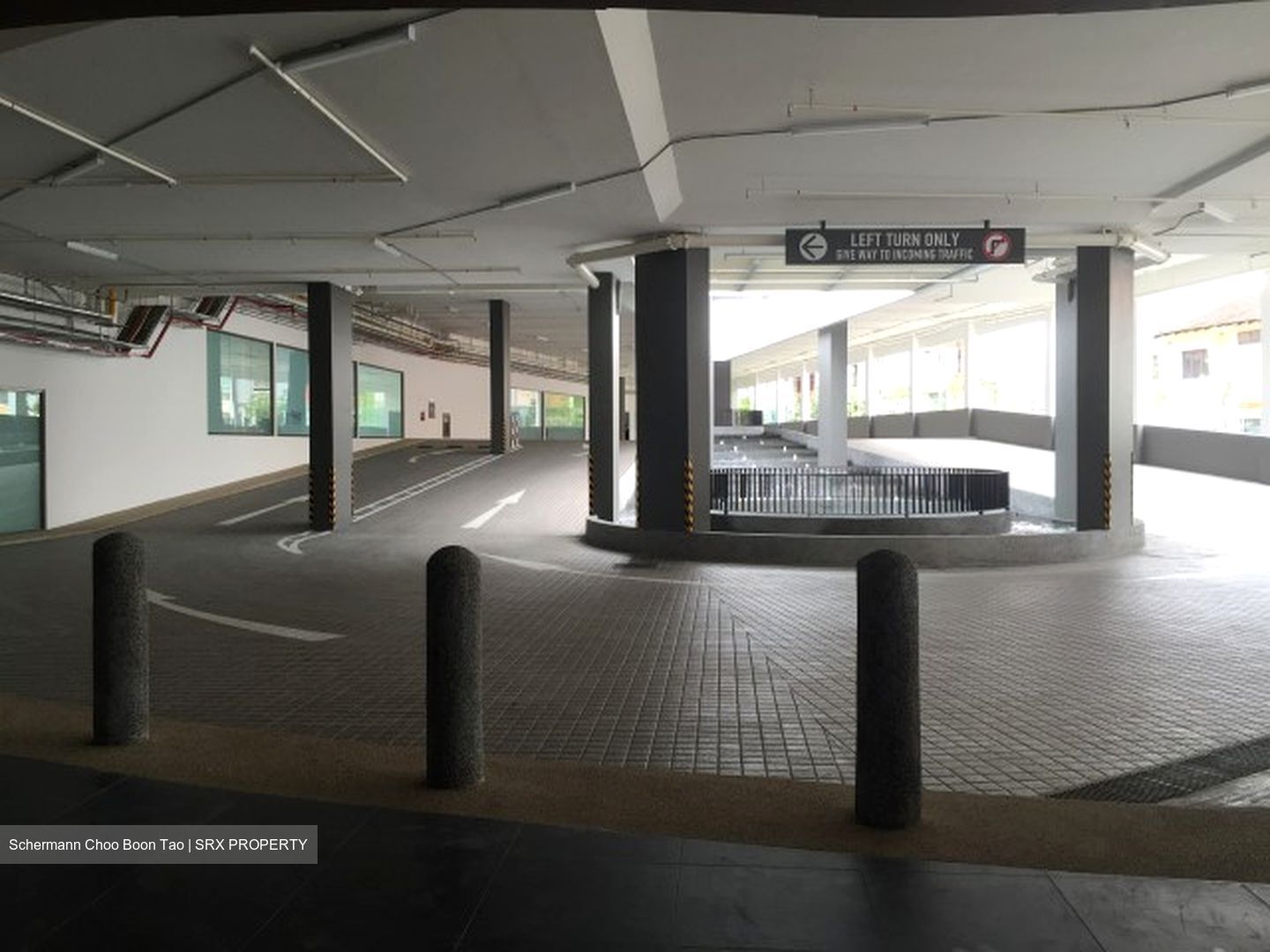 Kensington Square (D19), Retail #483525031